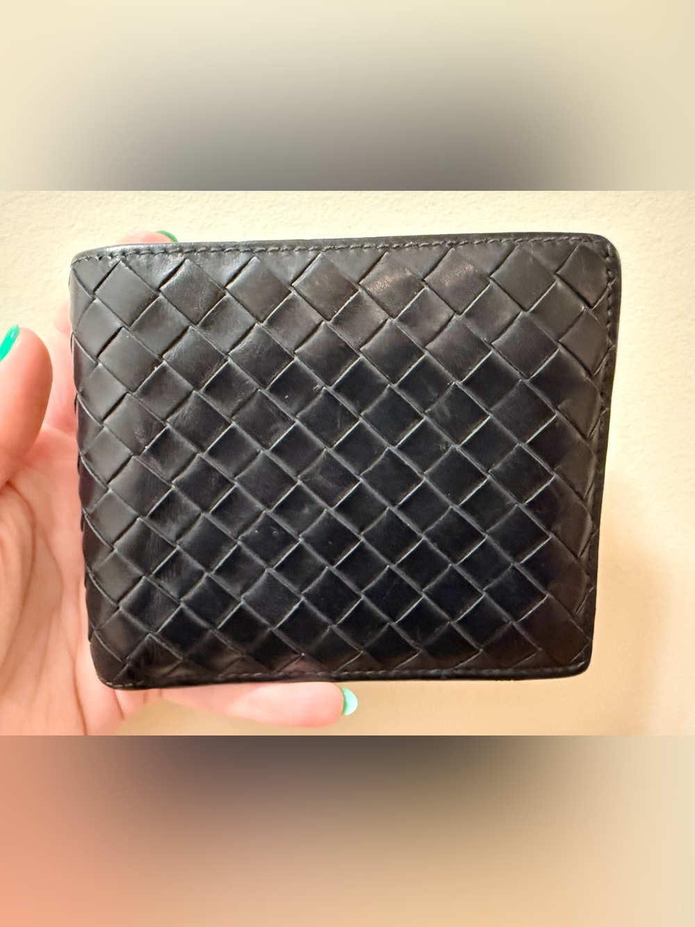 Bottega Veneta - Authentic Men’s Black Bifold Wallet w/ COA